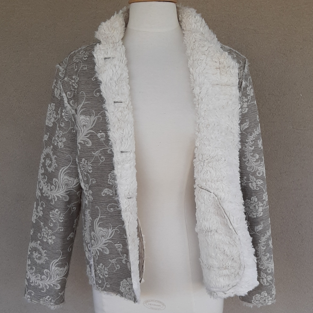 Chico's Women's Jacket Brocade Fuax Fur Fringe